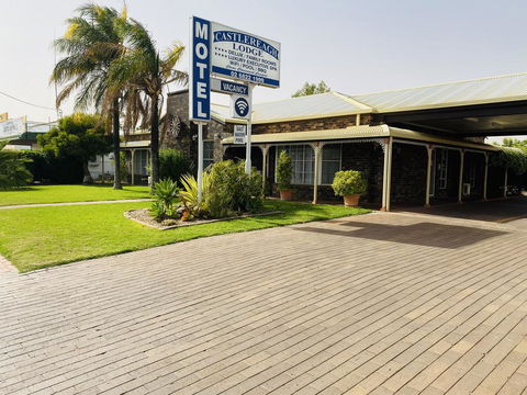 Castlereagh Lodge Motel - Accommodation Whitsundays 0