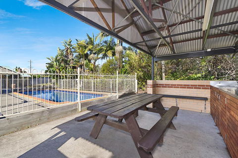 Catalina Motel Lake Macquarie - Accommodation Whitsundays 3