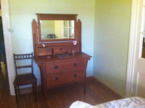 Catania Cottage & Farmhouse - Accommodation Whitsundays 1