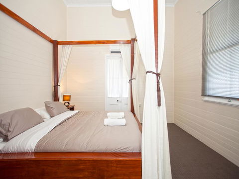 CBD Holiday Home - Accommodation Whitsundays 2
