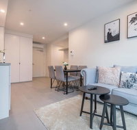 CBD Modern Classic 1 Bedroom AptLa Trobe Tower - Accommodation Whitsundays