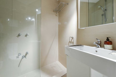 CBD Vistas - StayCentral - Accommodation Whitsundays 2