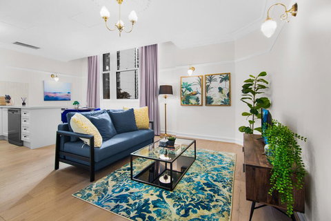 Central Apartment With Spacious Living And Dining - Accommodation Whitsundays 0