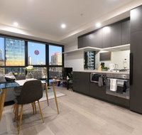 Central City Pad 1 Bathroom Apartment with View - Accommodation Whitsundays