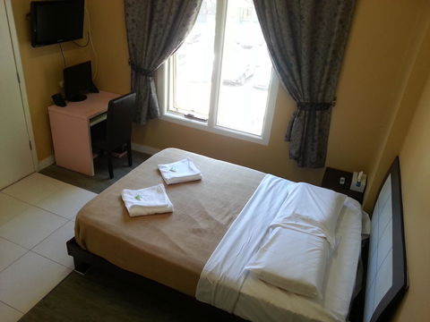Central Private Hotel - Accommodation Whitsundays 2