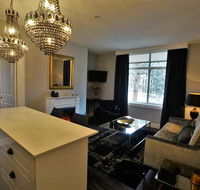 City Life Apartment-full kitchen  separate bedroom - Accommodation Whitsundays