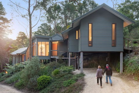 Cladich Pavilions Bed And Breakfast - Accommodation Whitsundays 0