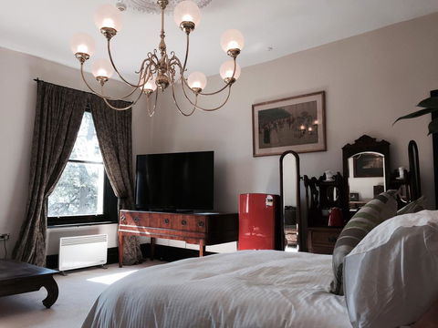 Claremont House - Accommodation Whitsundays 2