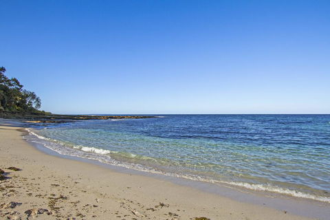 Clissold By Collers, MOLLYMOOK - Accommodation Whitsundays 2