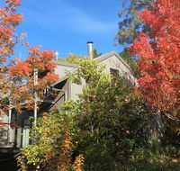 Cloudsong Chalet 4 - Close to the village centre - Accommodation Whitsundays