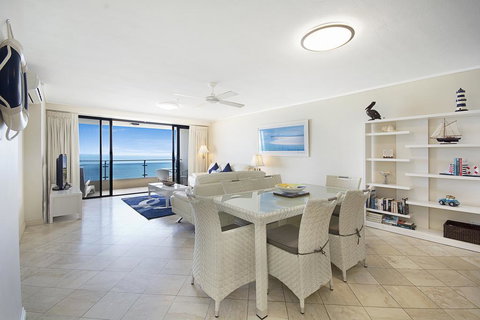 Clubb Coolum Beach Resort - Accommodation Whitsundays 3