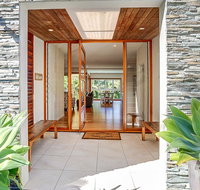 Coast Along - Accommodation Whitsundays