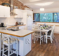 Coastal Cottage - Accommodation Whitsundays