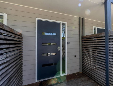 COASTAL SOUL VILLA @ BROADBEACH - Accommodation Whitsundays 0