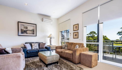 COASTAL SOUL VILLA @ BROADBEACH - Accommodation Whitsundays 3