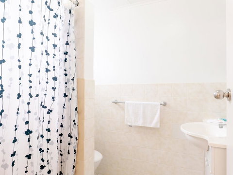 Coasters 22 - Accommodation Whitsundays 3