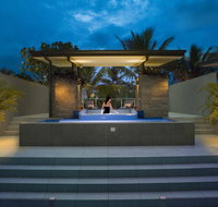 Coconut Grove - Accommodation Whitsundays