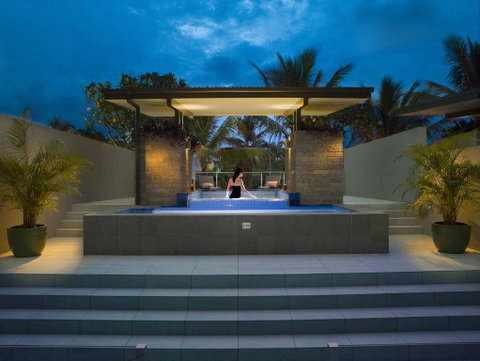 Coconut Grove - Accommodation Whitsundays 0