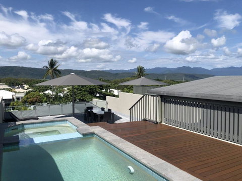 Coconut Grove 402 - Accommodation Whitsundays 0