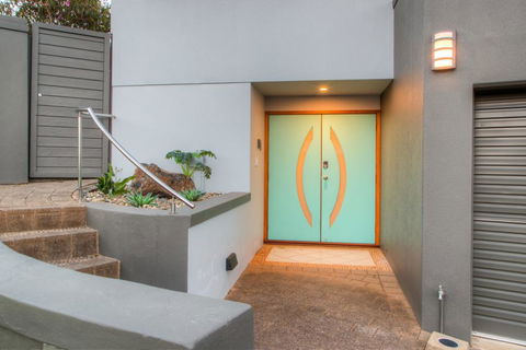 Coffs Jetty Beach House - Accommodation Whitsundays 3