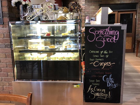 Colony Inn Hotel - Accommodation Whitsundays 2