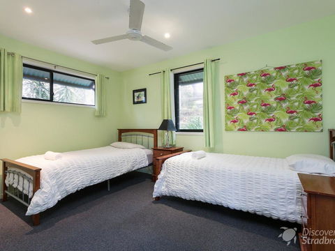 Colours Of Cylinder - Accommodation Whitsundays 1
