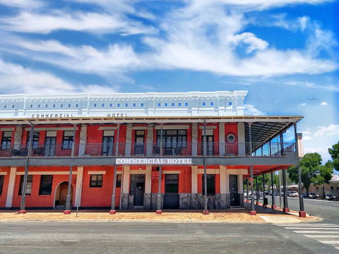 Commercial Hotel Hay - Accommodation Whitsundays 2