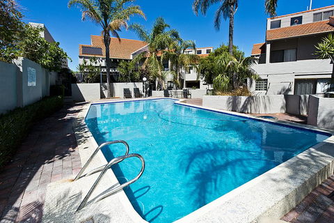 Como Mezzanine Retreat - Accommodation Whitsundays 3