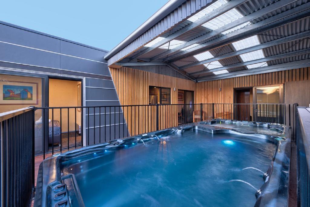 Coles Bay TAS Accommodation Whitsundays