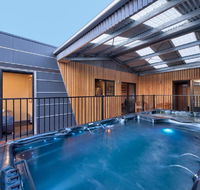 Containment Accommodation - Accommodation Whitsundays