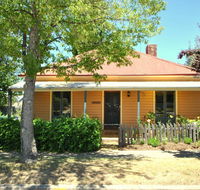 Cooma Cottage - Accommodation Whitsundays