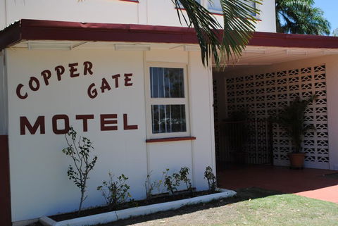 Copper Gate Motel - Accommodation Whitsundays 0