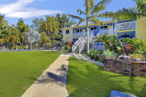 Coral Inn Boutique Hotel - Accommodation Whitsundays 3
