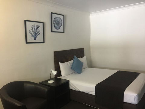 Coral Sands Motel - Accommodation Whitsundays 2