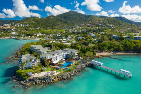 Coral Sea Marina Resort - Accommodation Whitsundays 3