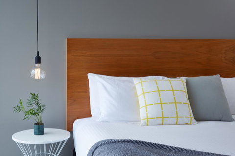 Cosmopolitan Hotel Melbourne - Accommodation Whitsundays 0