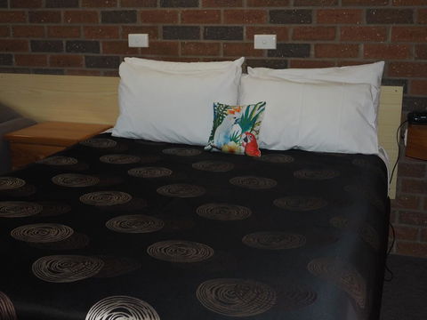 Country Road Motel St Arnaud - Accommodation Whitsundays 1