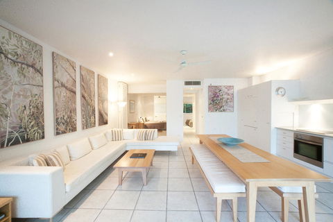 Cove Point - Accommodation Whitsundays 0