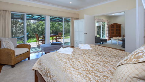 Crystal Creek Meadows - Accommodation Whitsundays 1