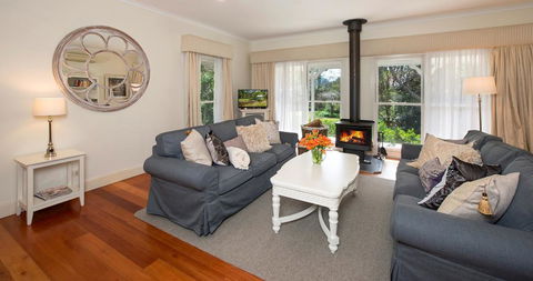 Crystal Creek Meadows - Accommodation Whitsundays 3