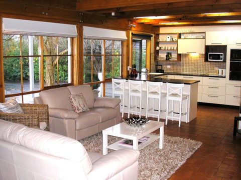 Cumquat Cottage - Accommodation Whitsundays 2