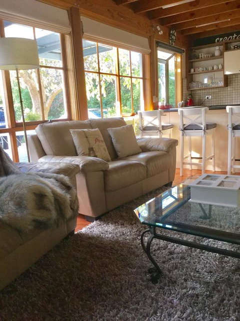 Cumquat Cottage - Accommodation Whitsundays 3