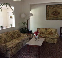 CupnSaucer Cottage - Accommodation Whitsundays