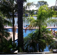 Cypress waterfront spa apartment - Accommodation Whitsundays