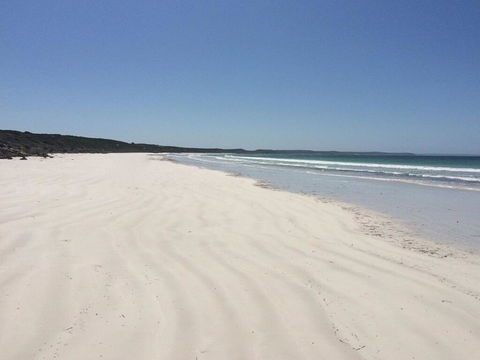 D'Estrees Bay Beach House - Accommodation Whitsundays 1