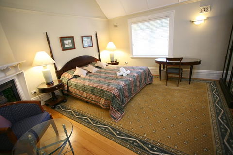 Darcy's Hotel - Accommodation Whitsundays 3