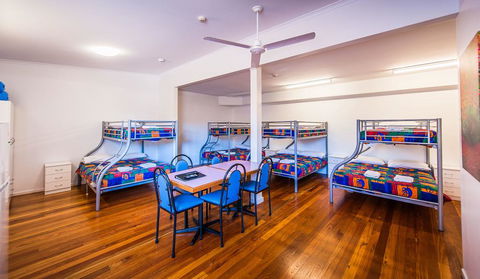 Diggers Tavern - Accommodation Whitsundays 3