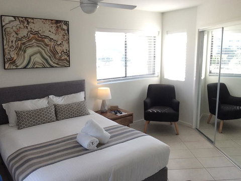 Direct Hotels - North Shore Kawana - Accommodation Whitsundays 3