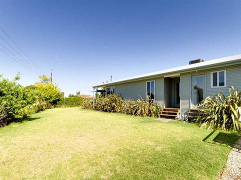 Do Drop Inn - Accommodation Whitsundays 1