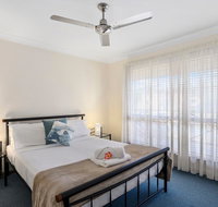 Dolphin Sands Holiday Cabins - Accommodation Whitsundays